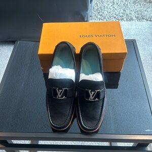 Louis Vuitton size42
